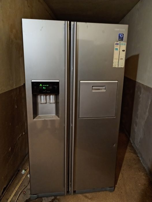 Хладилник Side by side Samsung