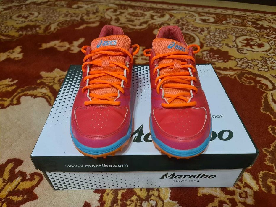 Vând adidași Asics Women's Gel