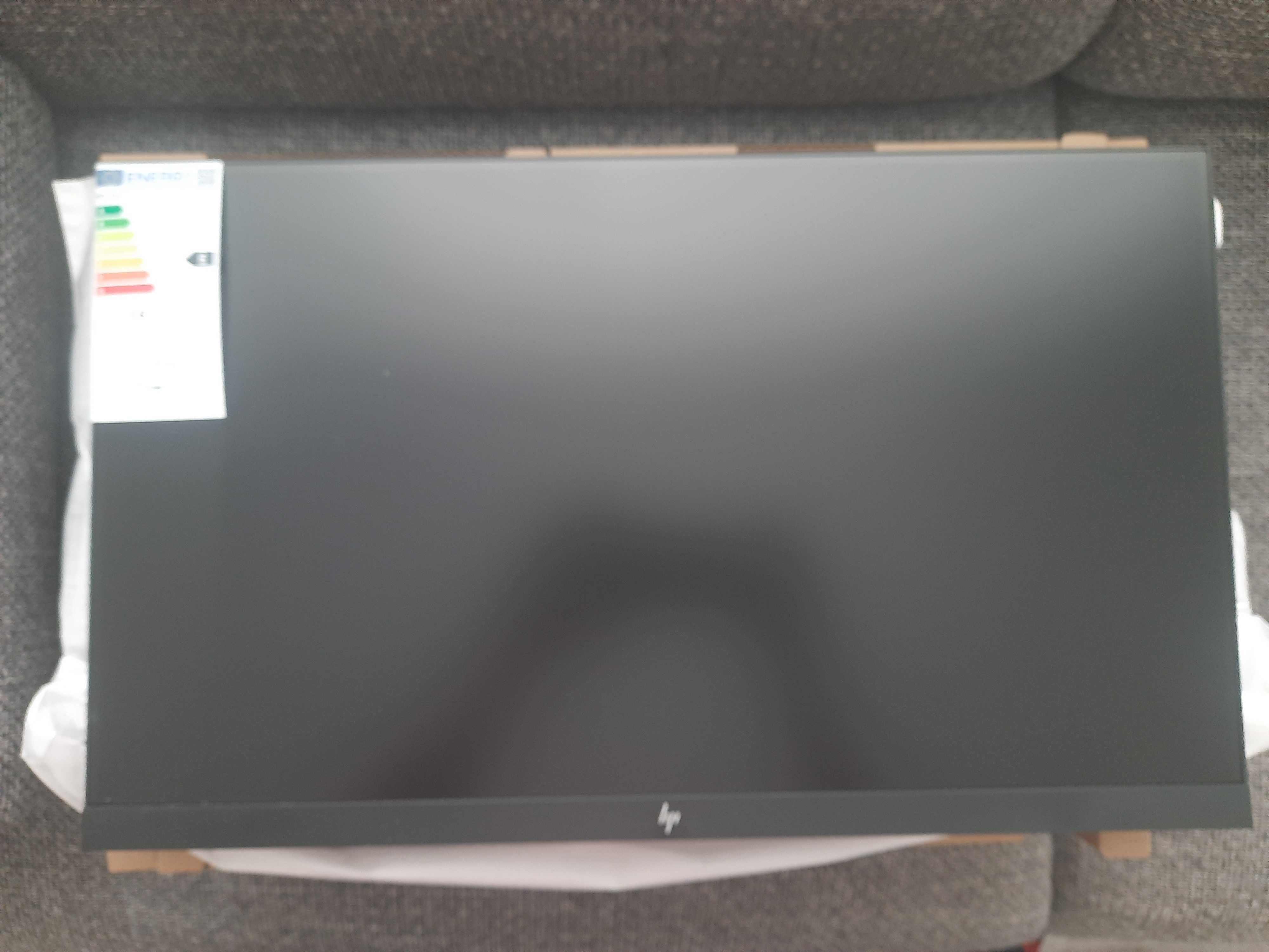 Monitor gama business HP E23 G4 IPS. Impecabil!