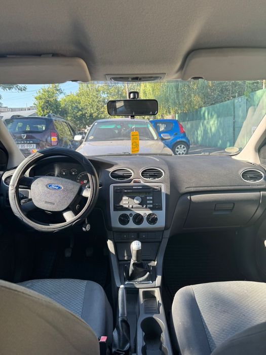 Ford Focus 2005 – 1.6 benzină – Perfect pentru Rabla