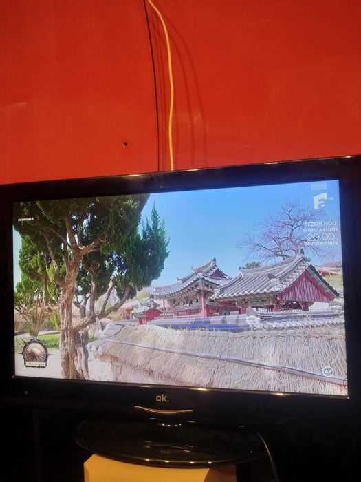 Vând televizor marca OK.
Dispune de DVD