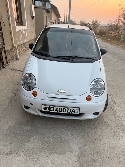 Avtomashina sotiladi