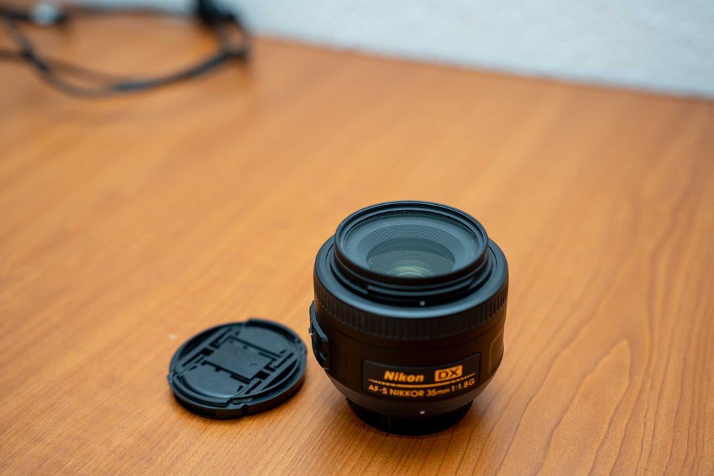 Nikon d7200 + 35mm f1.8 + 18-140mm + accesorii