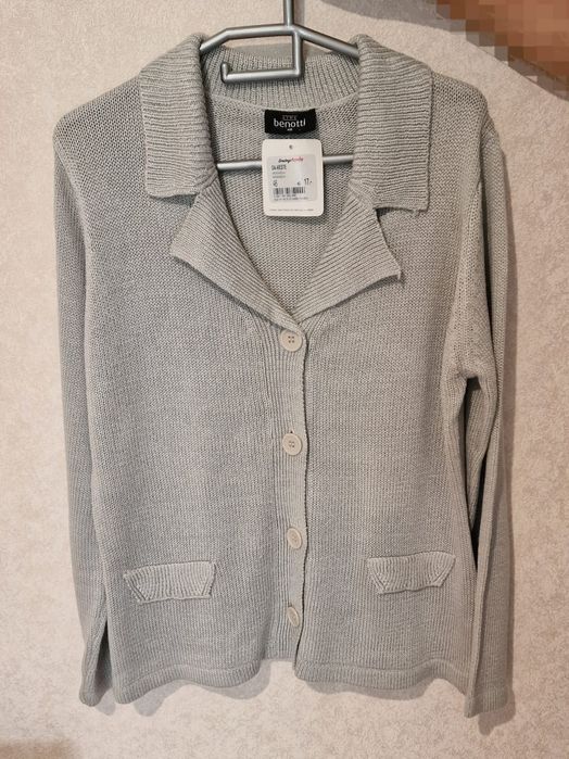 Кофта серого цвета