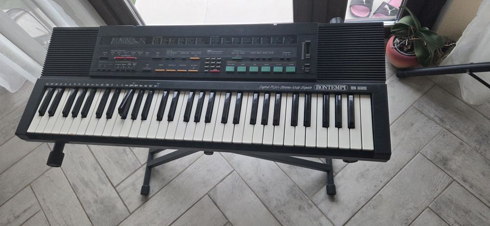 Orga cu suport Bontempi