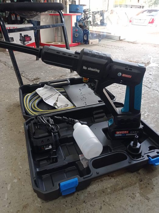 Мини акумуляторний карчер BIYOTI