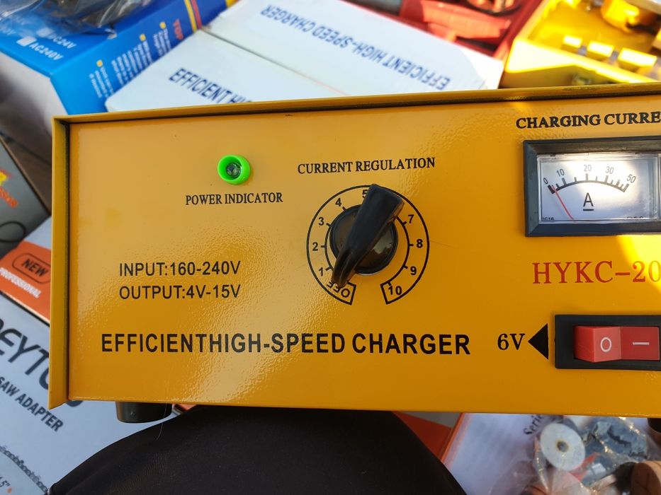 Компресор 12 v ,зарядно за акумулатор