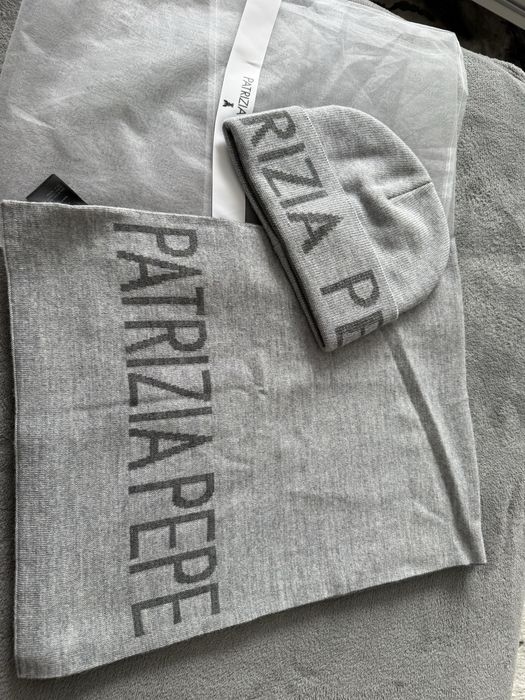 Шал и шапка Patrizia Pepe нови!