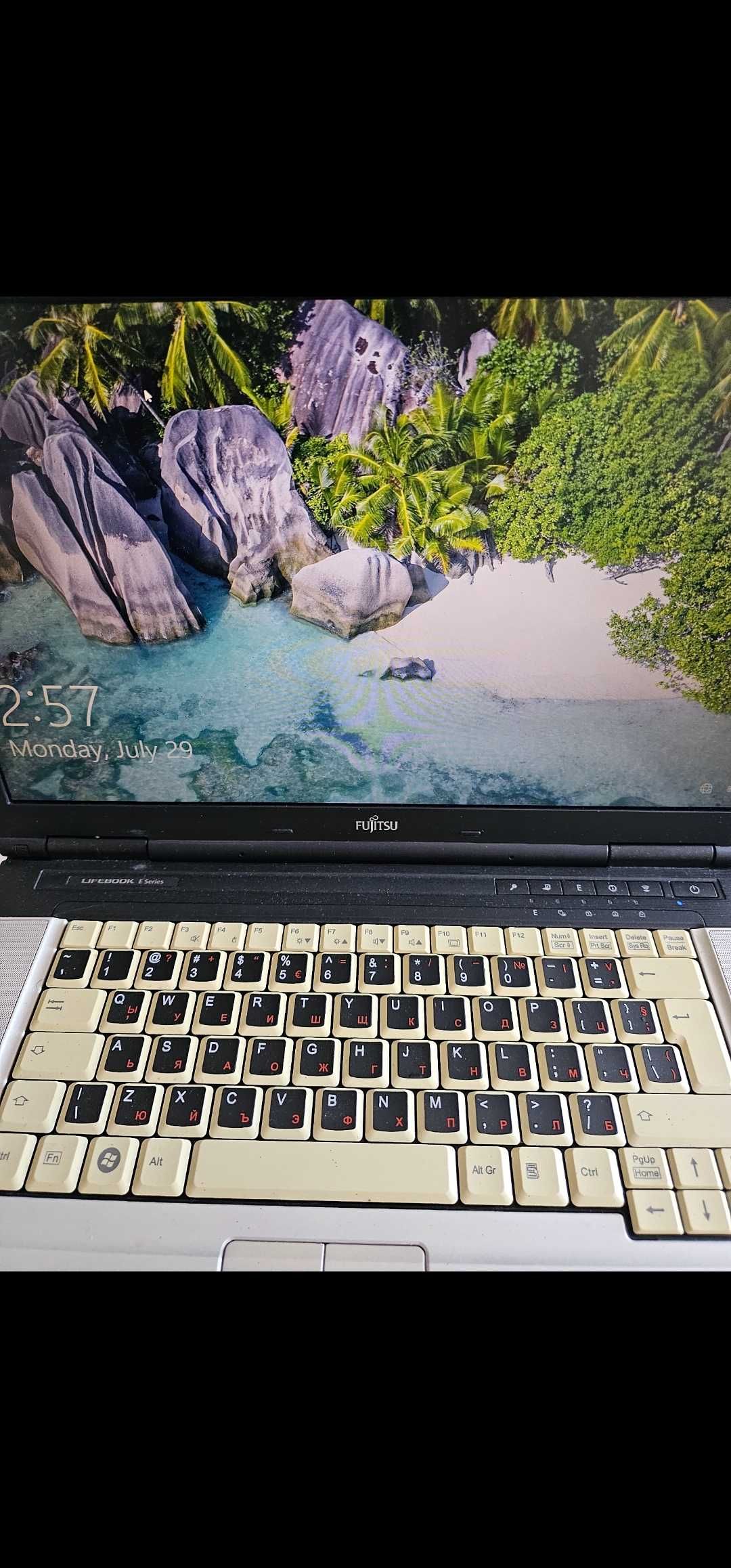 Лаптоп Fujitsu E780  15.6"