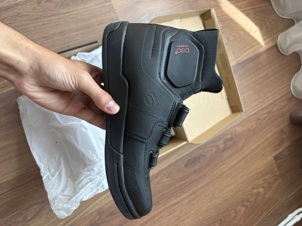 Five ten freeride pro mid VCS обувки за каране