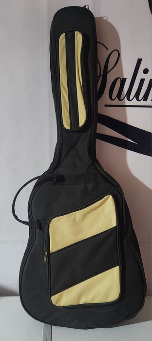 Продаётся чехол для гитаре