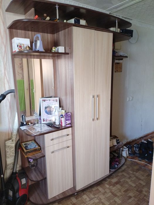 Продам прихожую в хорошем состоянии