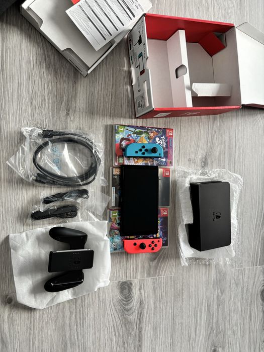 Nintendo Switch OLED MODEL