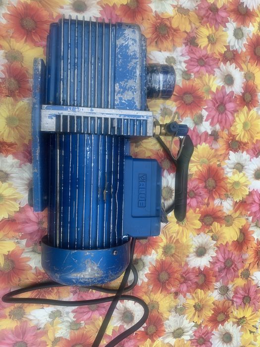 Value/ вакум помпа за вакумиране на хладилни системи