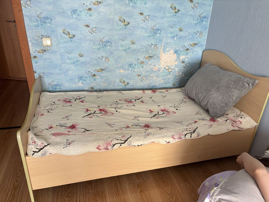 Продам кровать, полуторка