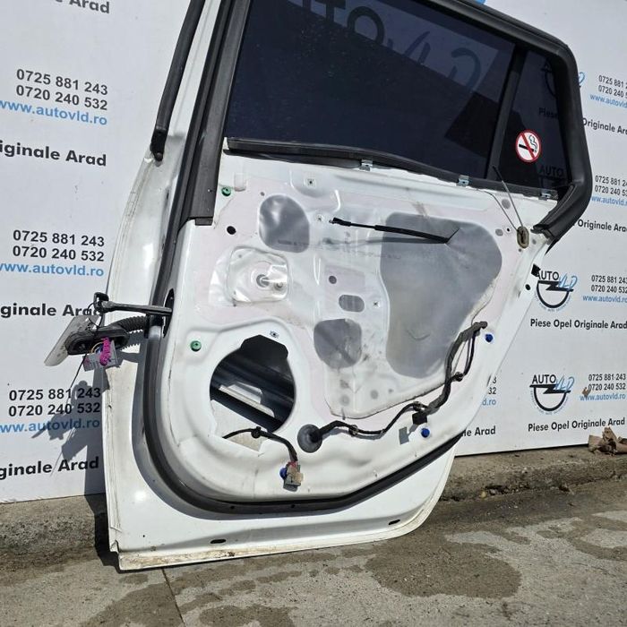 Portiera usa alb Z40R dreapta spate Opel Insignia A