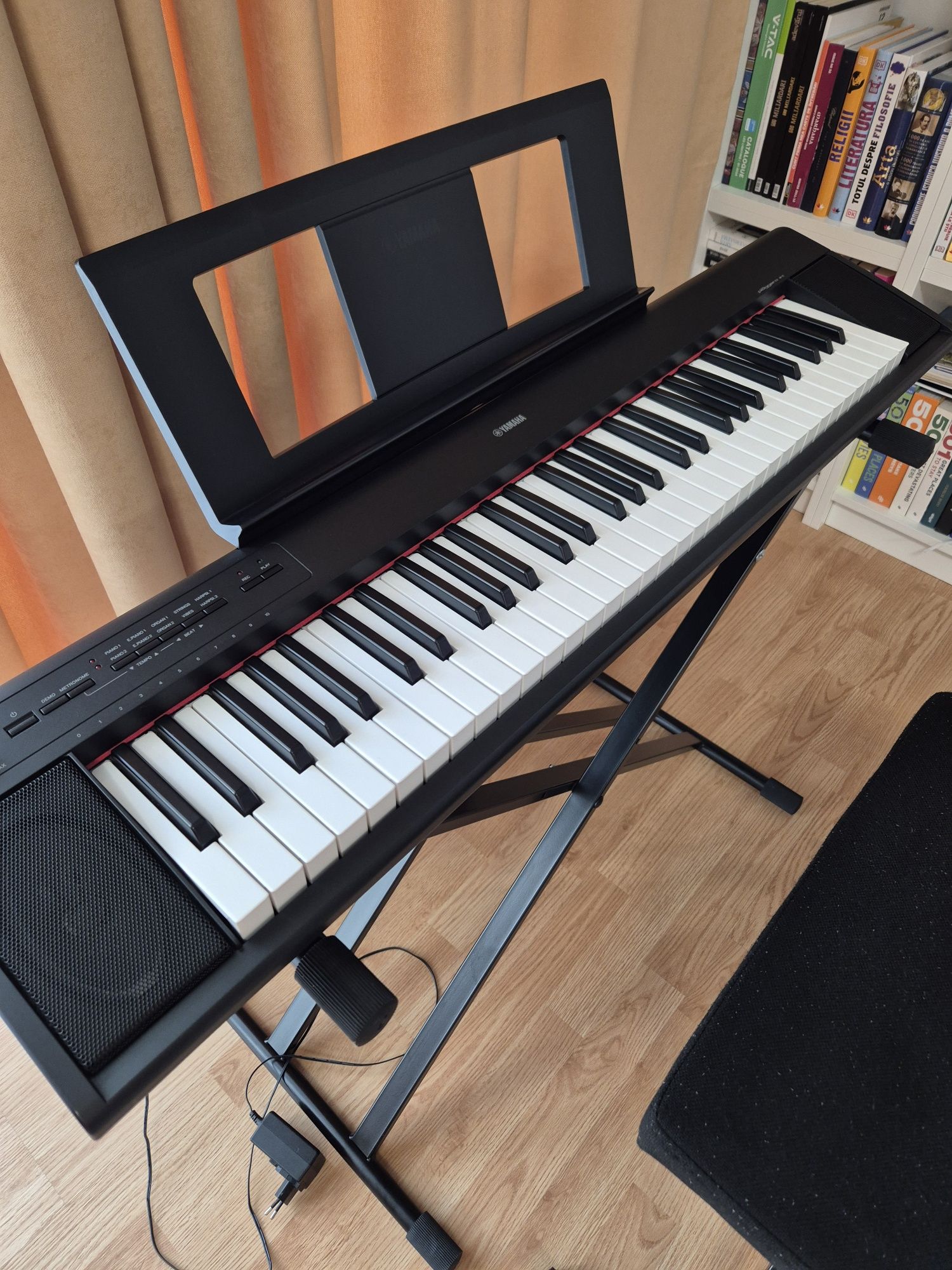 Pian Digital YAMAHA NP-12 Piaggero Black