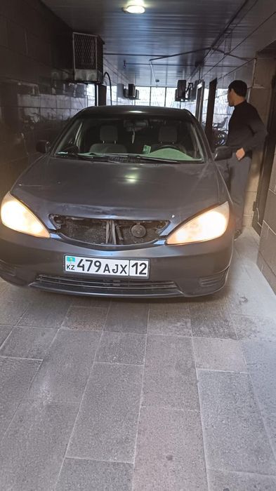 Тойота Камри 30 американец 2,4 обьем гд 2003