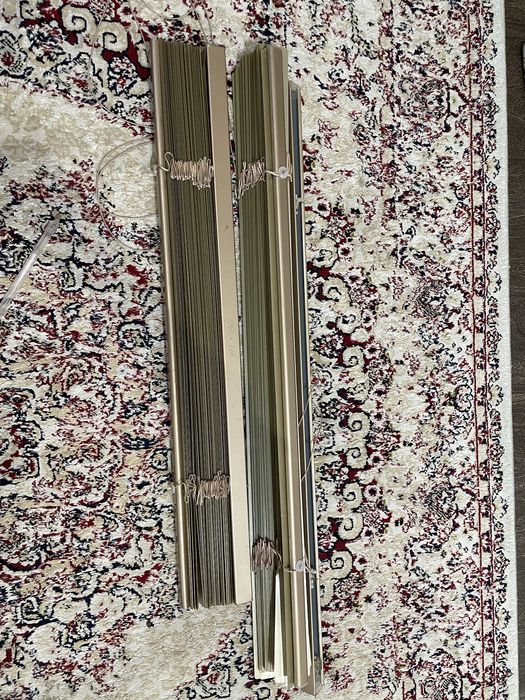 Железную жалюзи цвет золотой