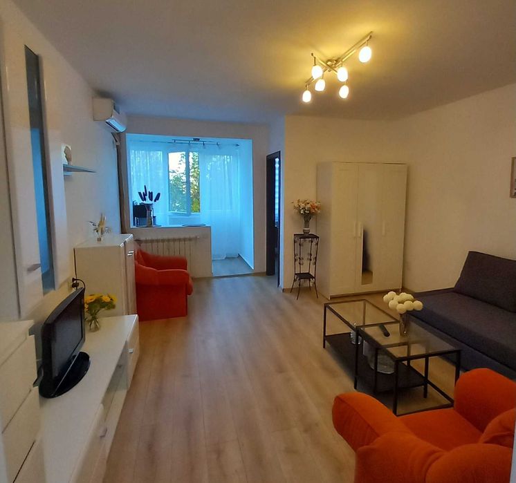 Inchiriez garsoniera pe str. Turnu Măgurele, nr.19.Aparatorii Patriei.