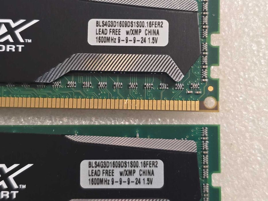 Kit memorie RAM Ballistix Sport 8GB (2 x 4GB) DDR3 1600 (PC3 12800)