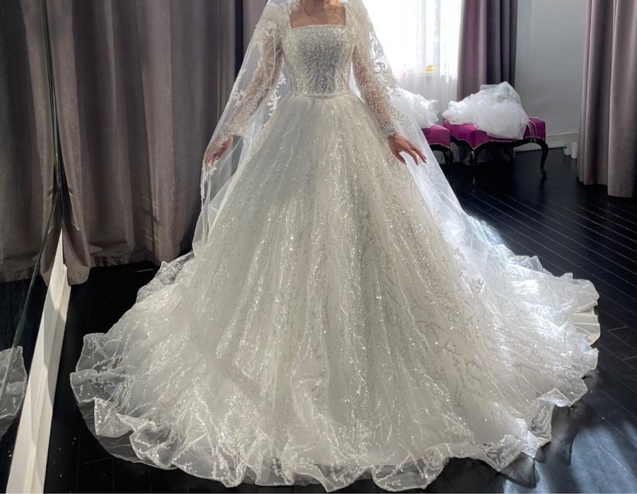 Свадебное платье