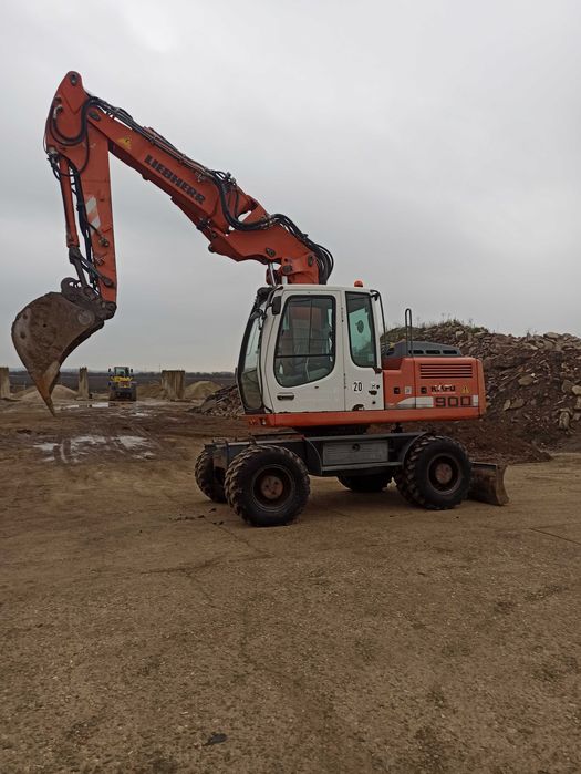 Excavator Liebherr A 900C