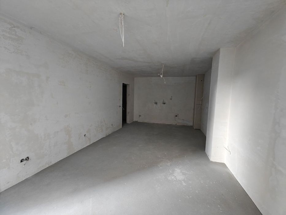 Продава се Тристаен апартамент в София, Надежда 2 - 103 кв.м за 2180 €/кв.м - Снимка #1