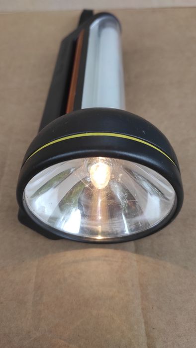 Уникален мултифункционален фенер Duracell