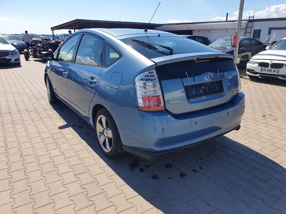 Toyota Prius /Hybrid/2007г/1.5i-На части