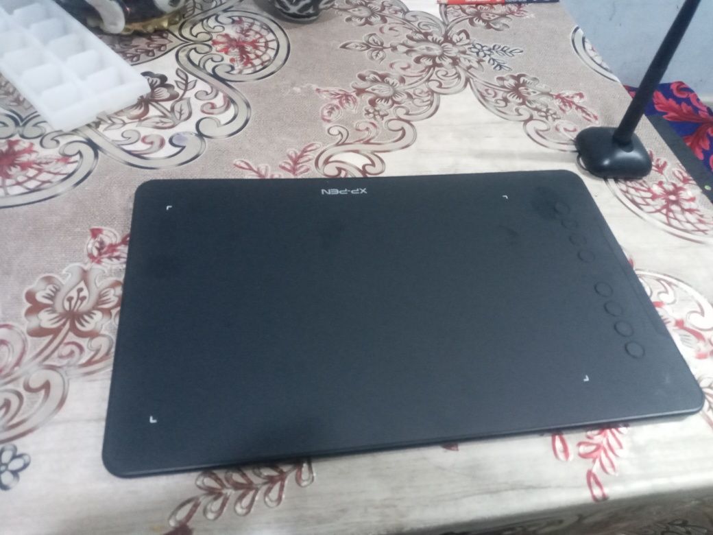 Xp pen grafik tablet sotiladi srochi