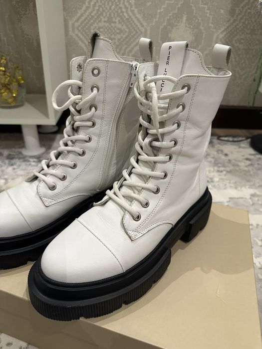 Сапоги натуральная кожа. Pier lucci цвет белый 39р