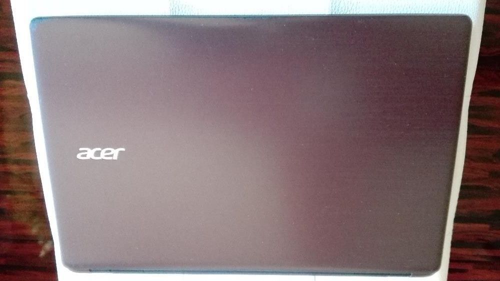 Acer E5-571,E5-572-placa de baza,display,incarcator,tastatura,incarcat