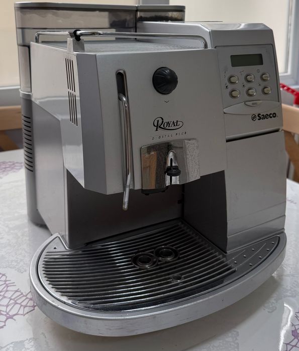 Saeco Royal Digital Plus/Кафе автомат/ Кафе машина