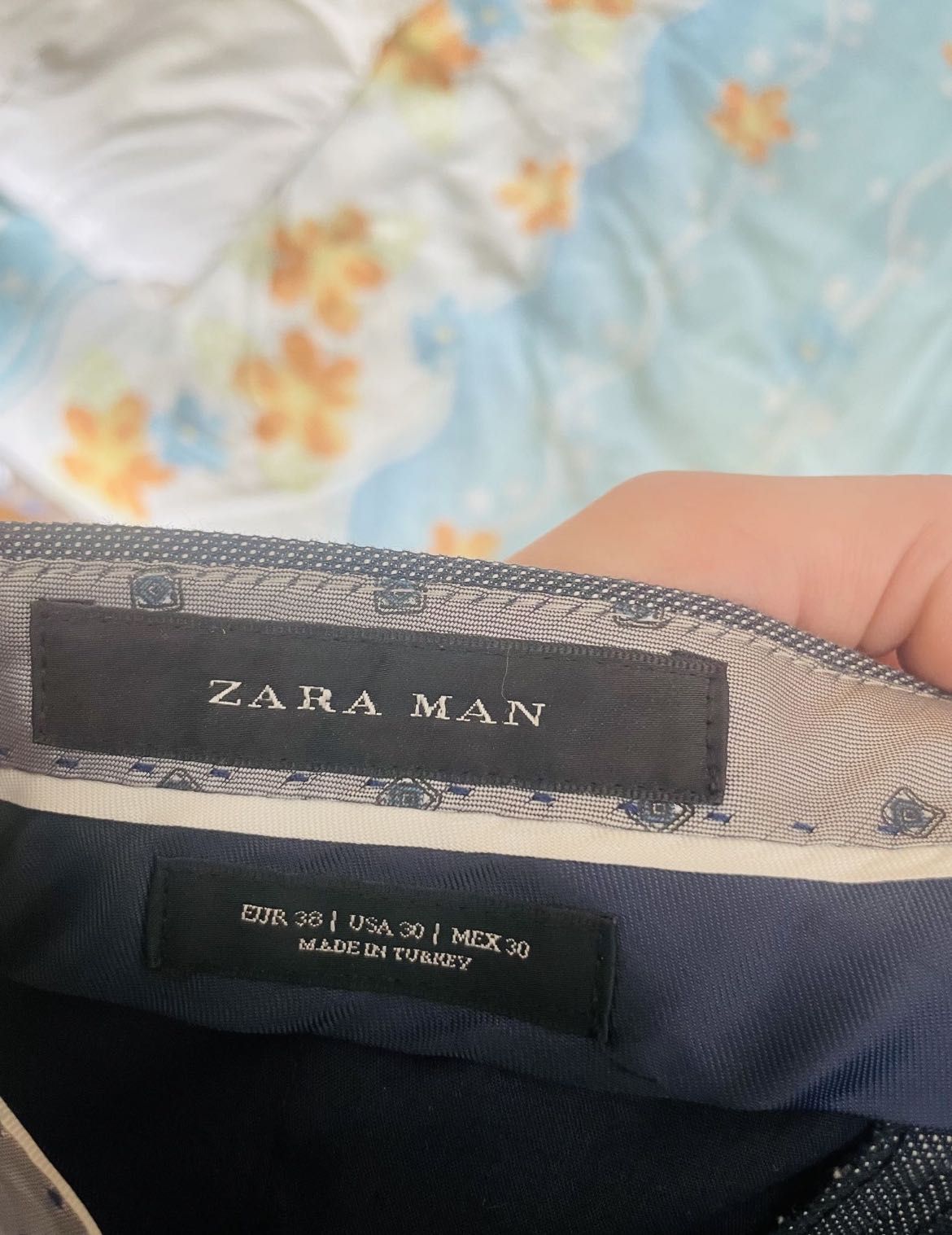 Pantaloni Zara 30