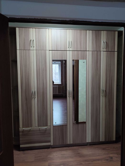 Прихожий шкаф в отличном состоянии прихожка