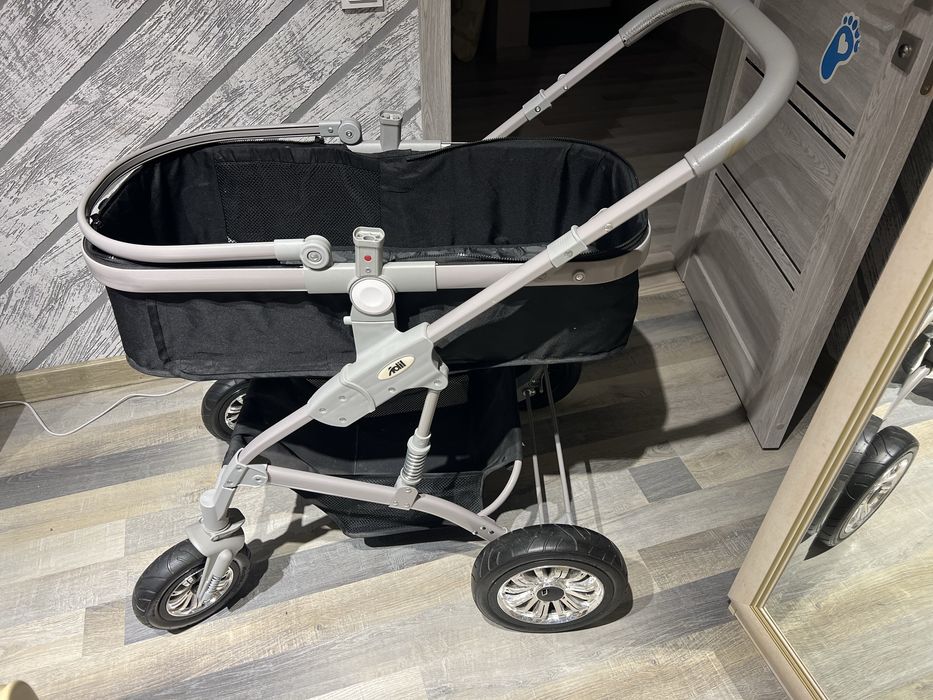 Коляска для ребенка