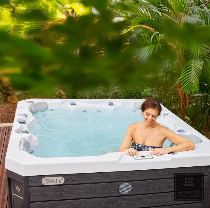Wellis Jacuzzi - PRAGUE Life Delux