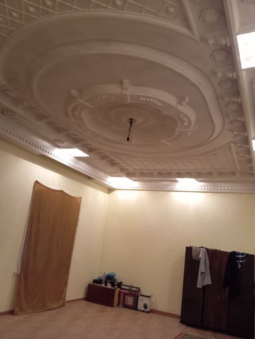 Gʻiyos Umarov da 6sotihli yashash uchun qurilgan uy sotiladi