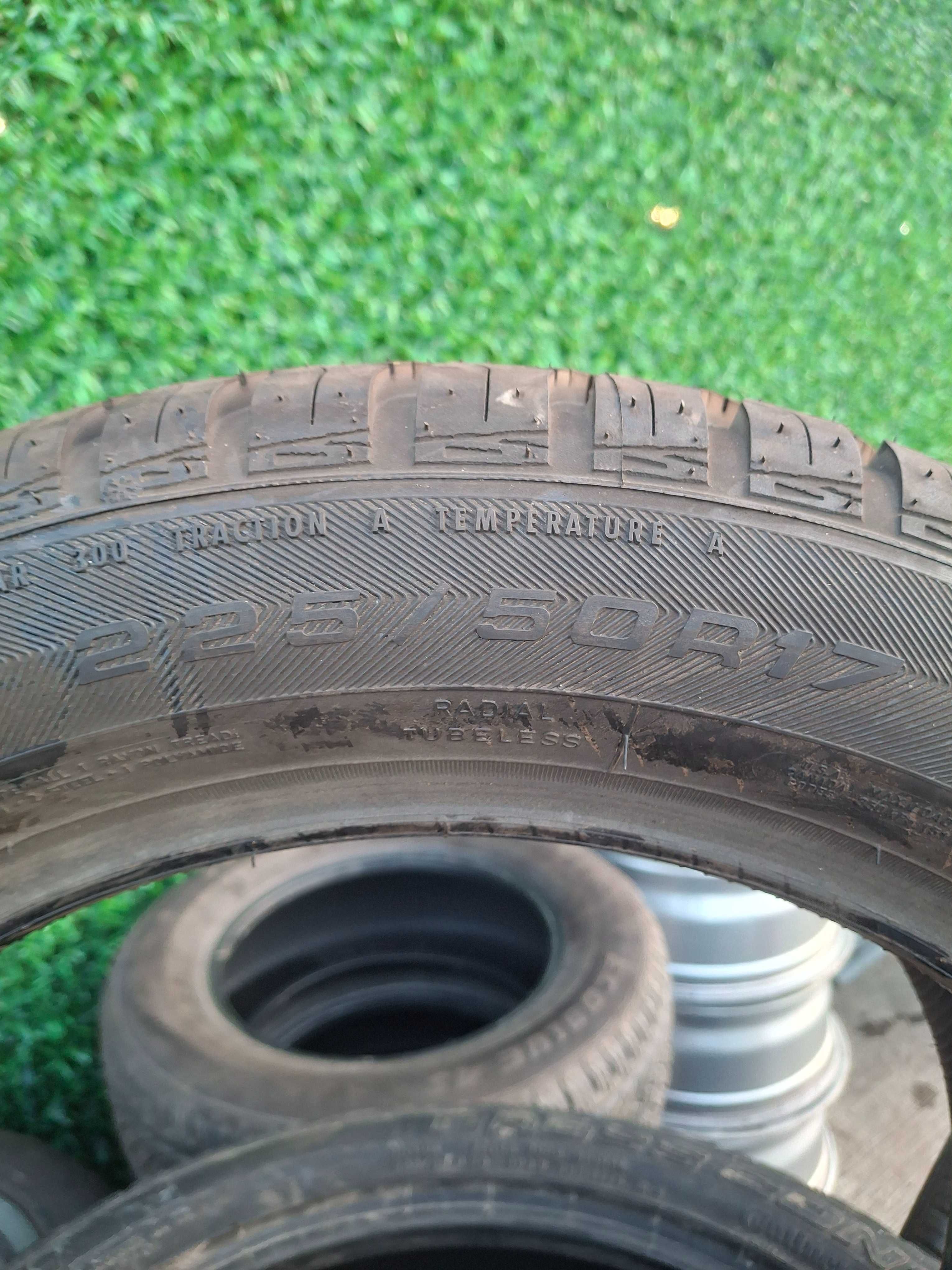Нова всесезонна гума 225/50/17 Goodyear