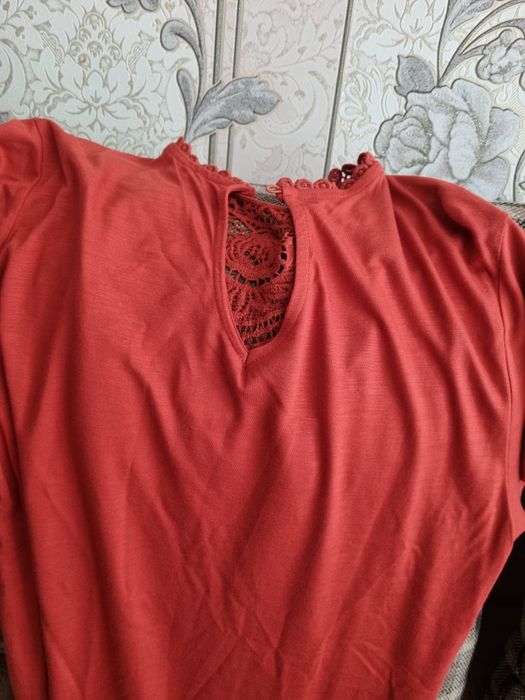 Продам нарядную футболку