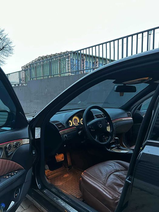 mercedes e200 w211