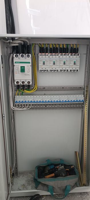 Услуги профессионального электрика