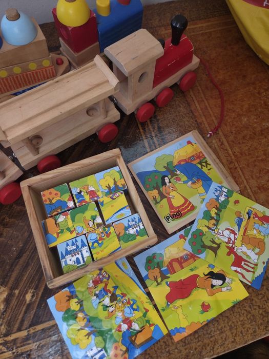 Дърени влакчета ,пъзел