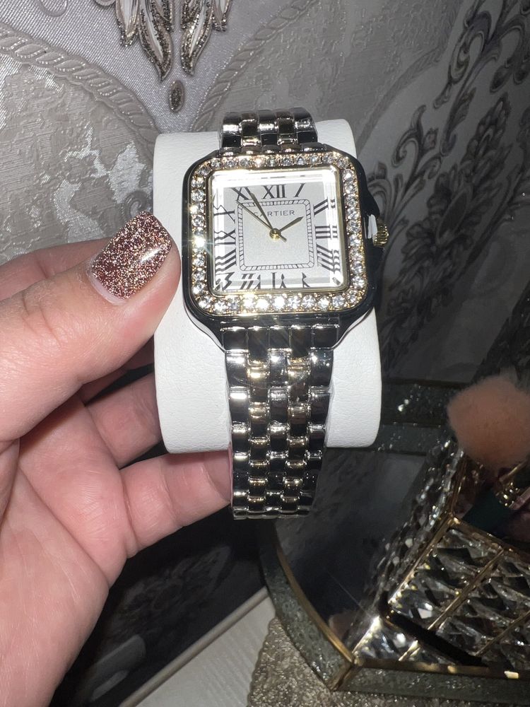 Часы Cartier