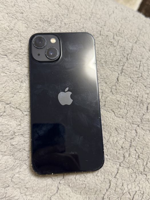 Продам айфон 13.