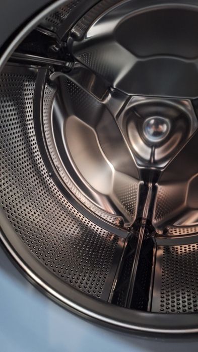 Продавам пералня Miele