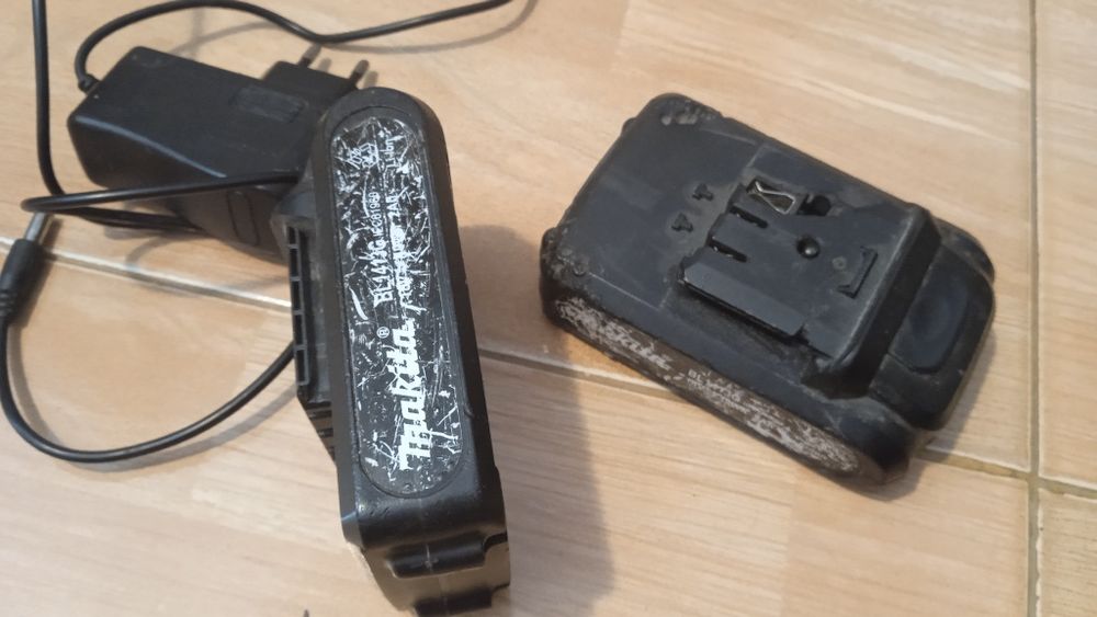 Bormasina Makita, 2 acumulatori 18V-2Ah Li-ion+incarcator, Japonia