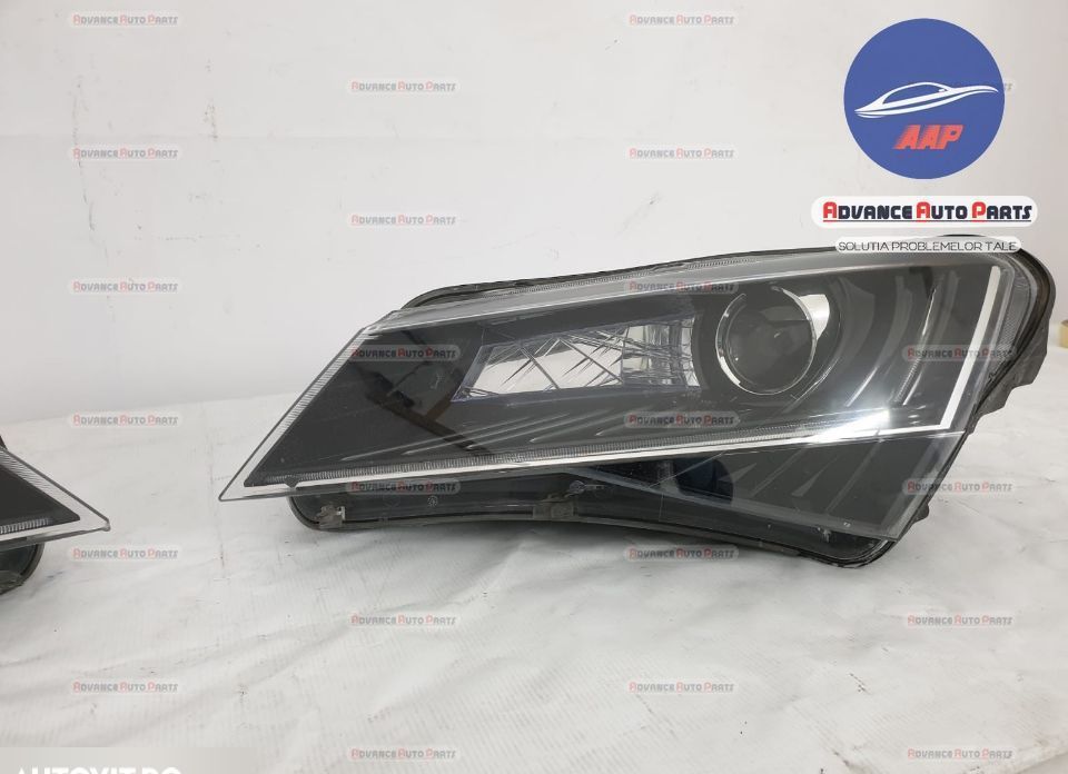 Far stanga originala in stare buna Skoda  Superb  3 [2015 - 2020]