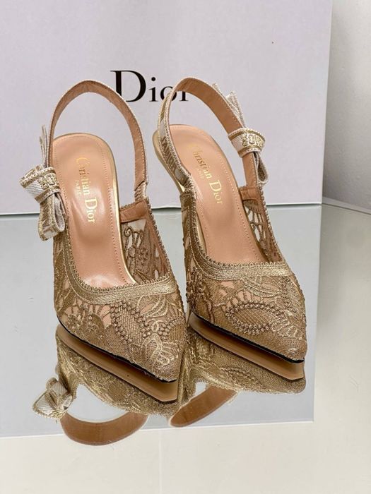 Pantofi-sandale Christian Dior colecția noua Piele naturală 100%